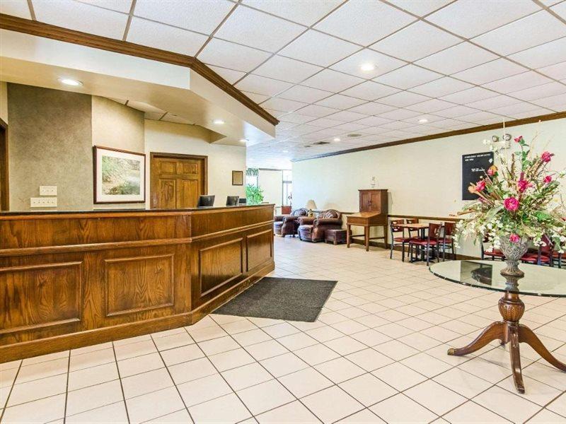 Econo Lodge Inn & Suites Norton Dış mekan fotoğraf