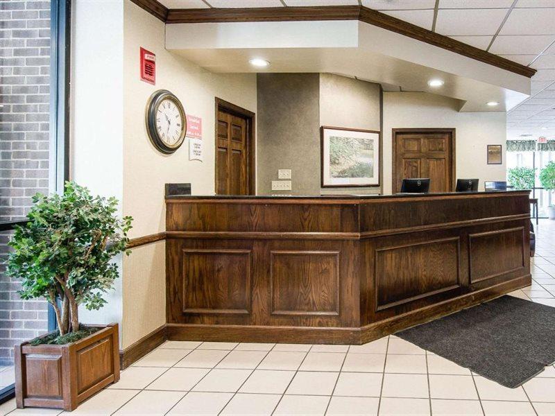Econo Lodge Inn & Suites Norton Dış mekan fotoğraf