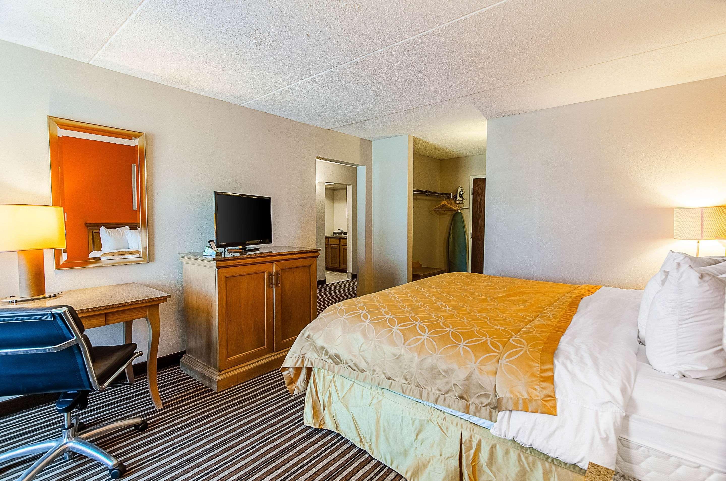 Econo Lodge Inn & Suites Norton Dış mekan fotoğraf