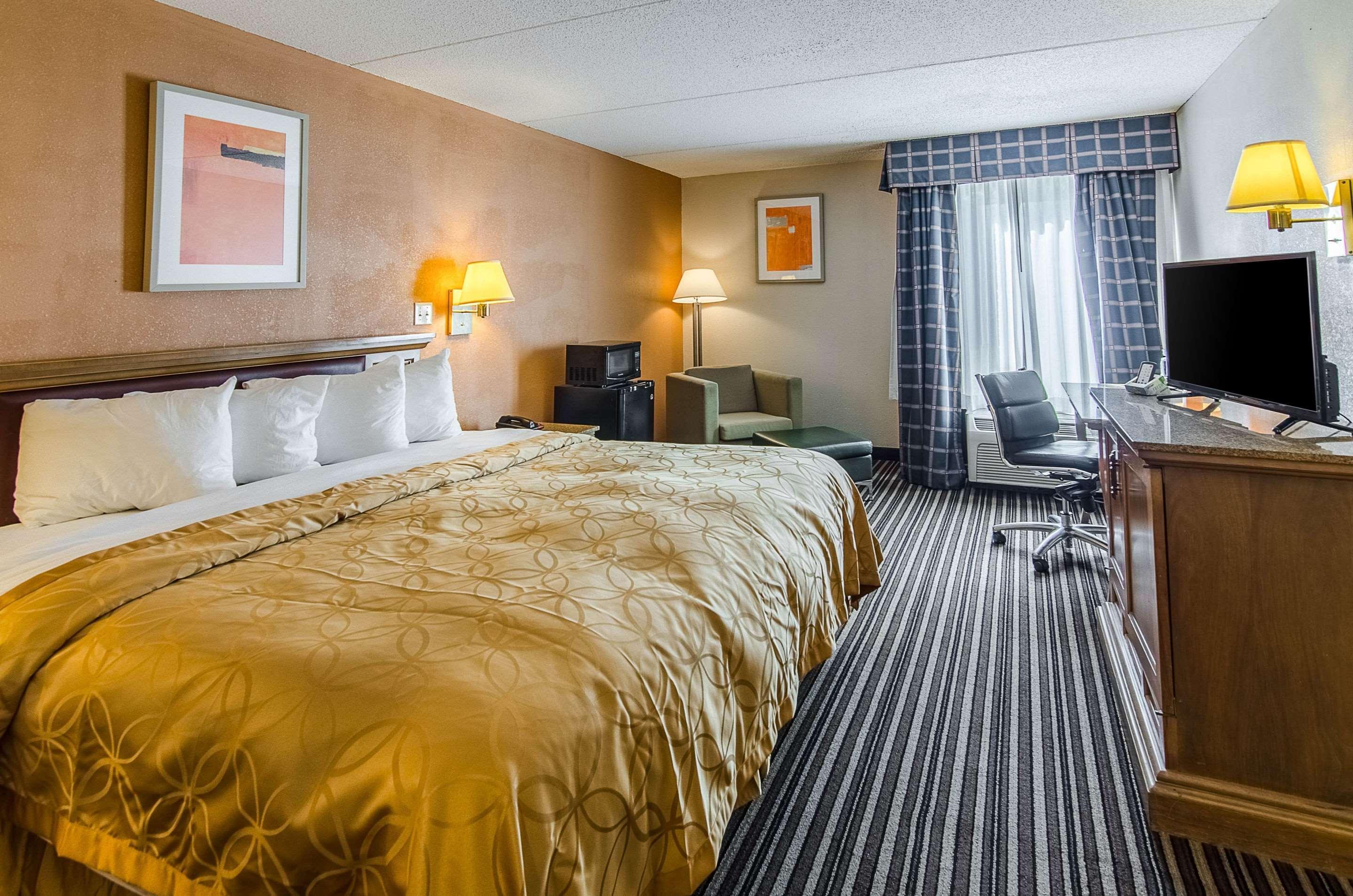 Econo Lodge Inn & Suites Norton Dış mekan fotoğraf