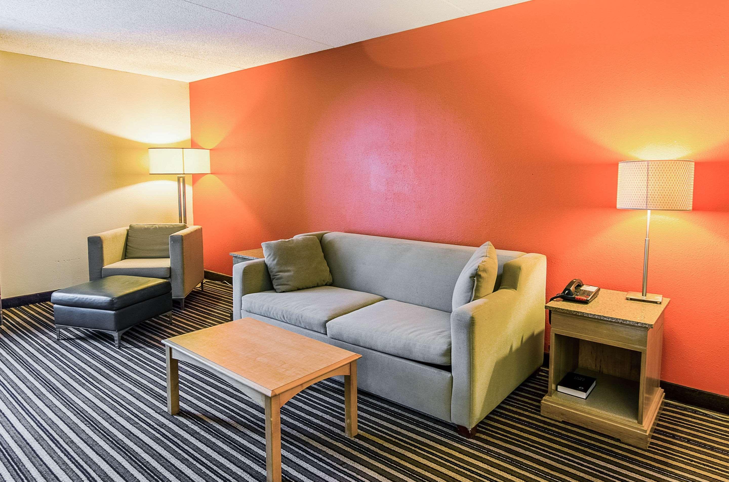 Econo Lodge Inn & Suites Norton Dış mekan fotoğraf