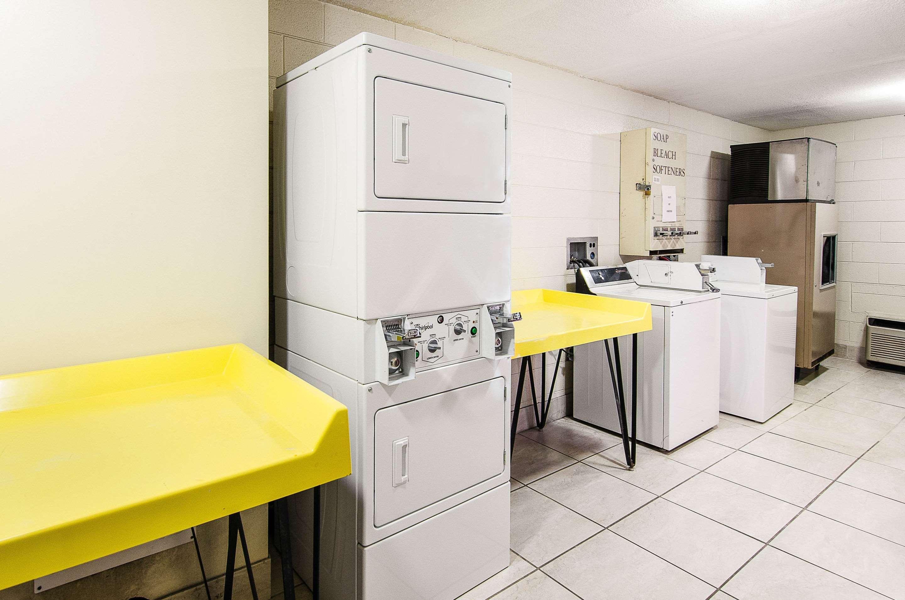 Econo Lodge Inn & Suites Norton Dış mekan fotoğraf