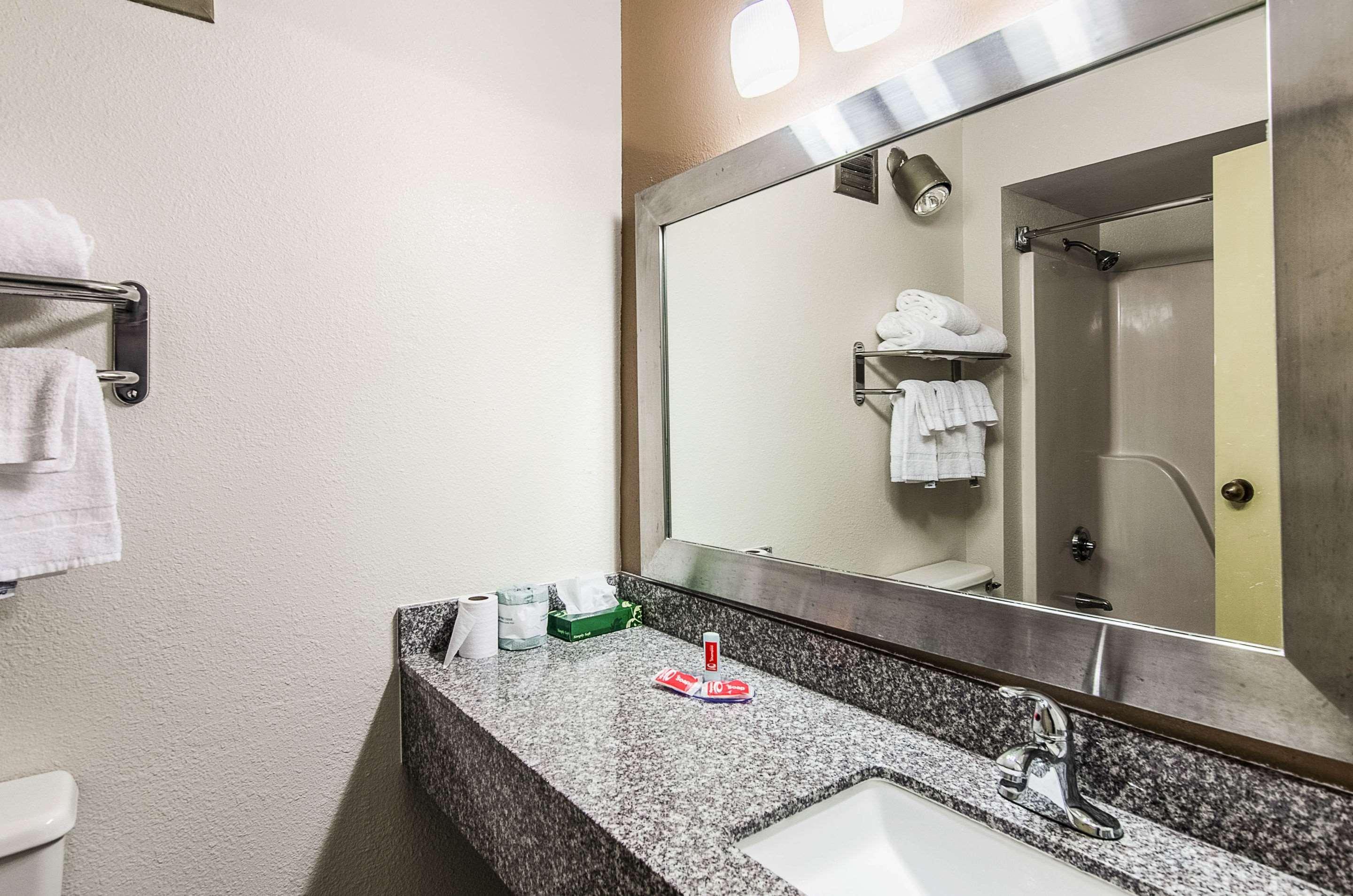 Econo Lodge Inn & Suites Norton Dış mekan fotoğraf
