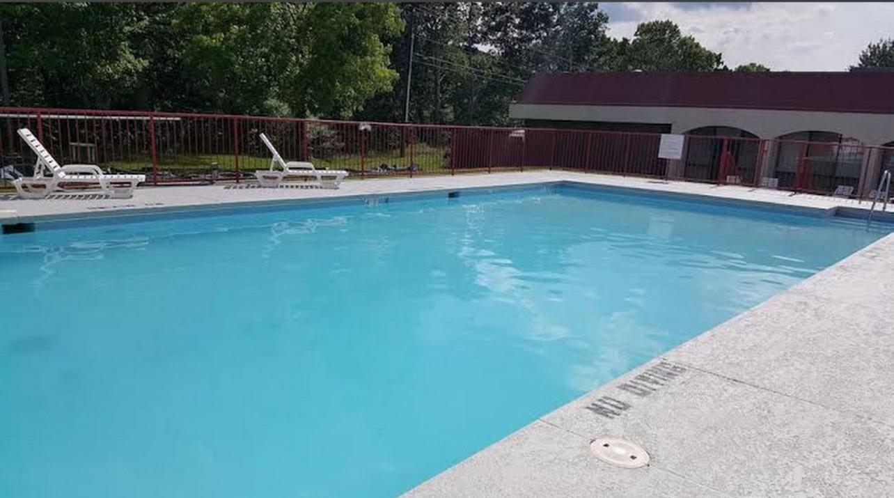 Econo Lodge Inn & Suites Norton Dış mekan fotoğraf