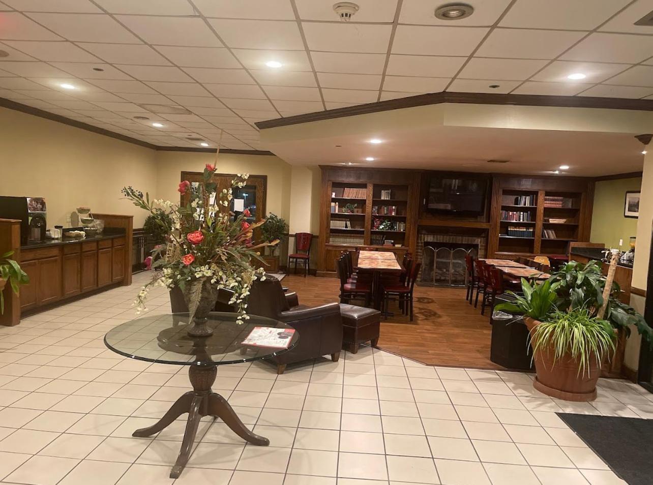 Econo Lodge Inn & Suites Norton Dış mekan fotoğraf