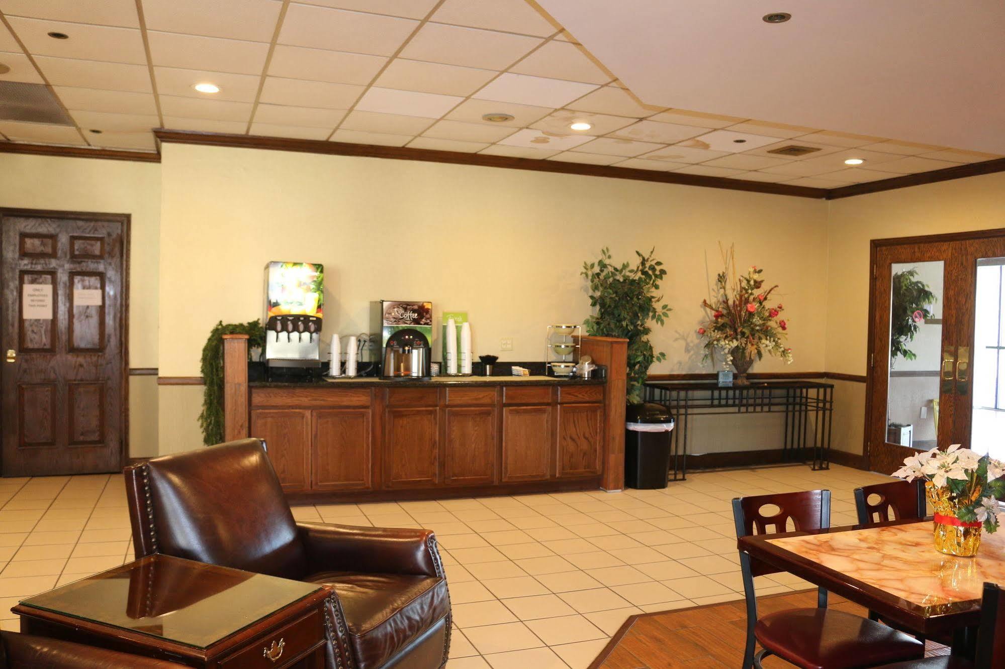Econo Lodge Inn & Suites Norton Dış mekan fotoğraf