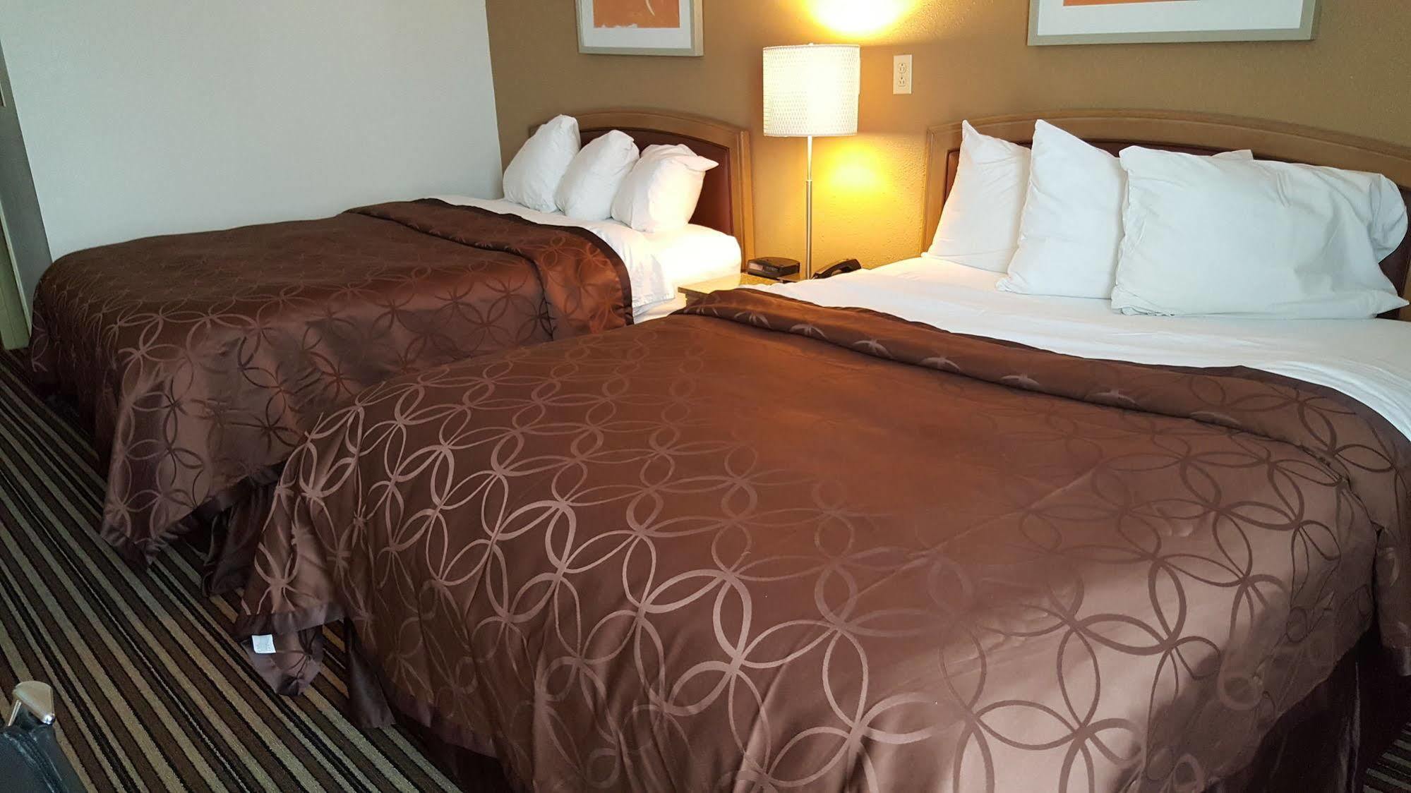 Econo Lodge Inn & Suites Norton Dış mekan fotoğraf