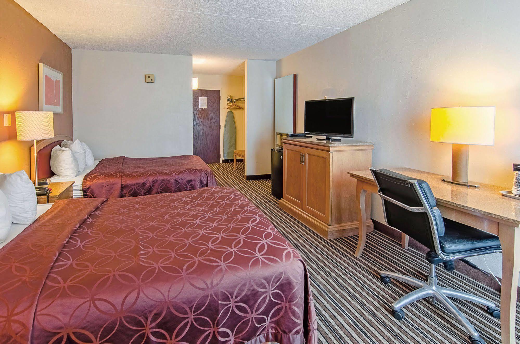 Econo Lodge Inn & Suites Norton Dış mekan fotoğraf