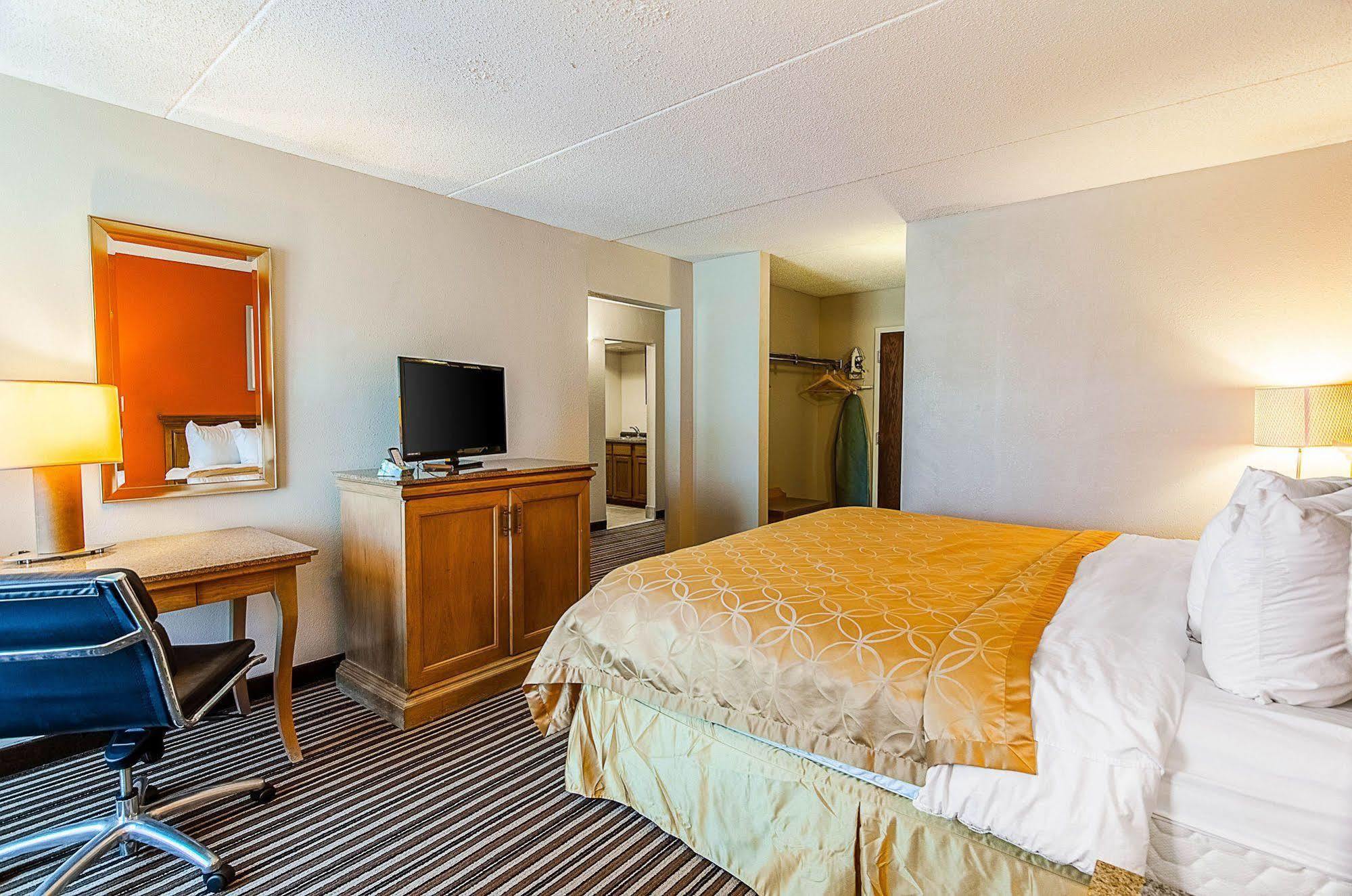 Econo Lodge Inn & Suites Norton Dış mekan fotoğraf