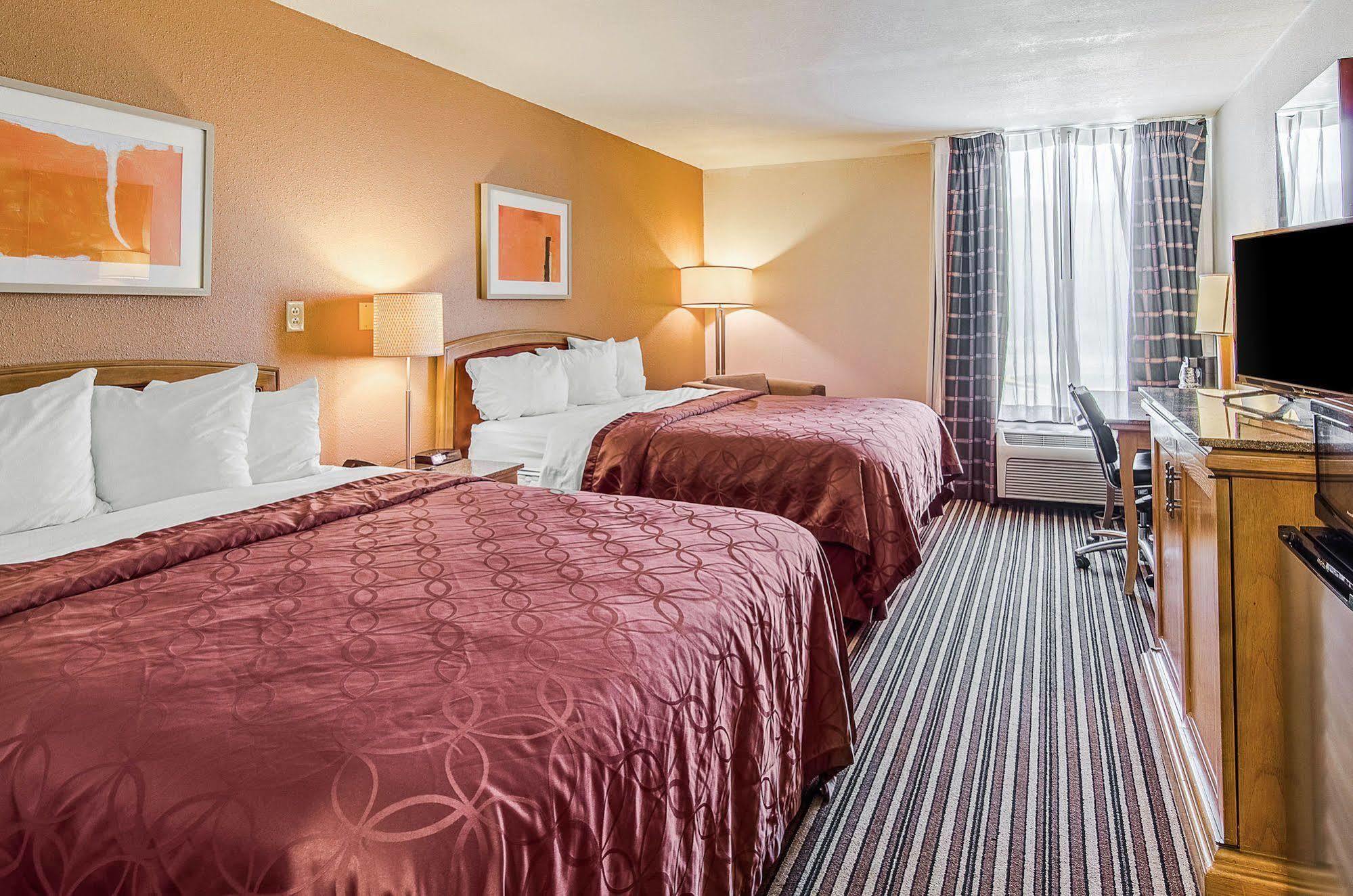 Econo Lodge Inn & Suites Norton Dış mekan fotoğraf